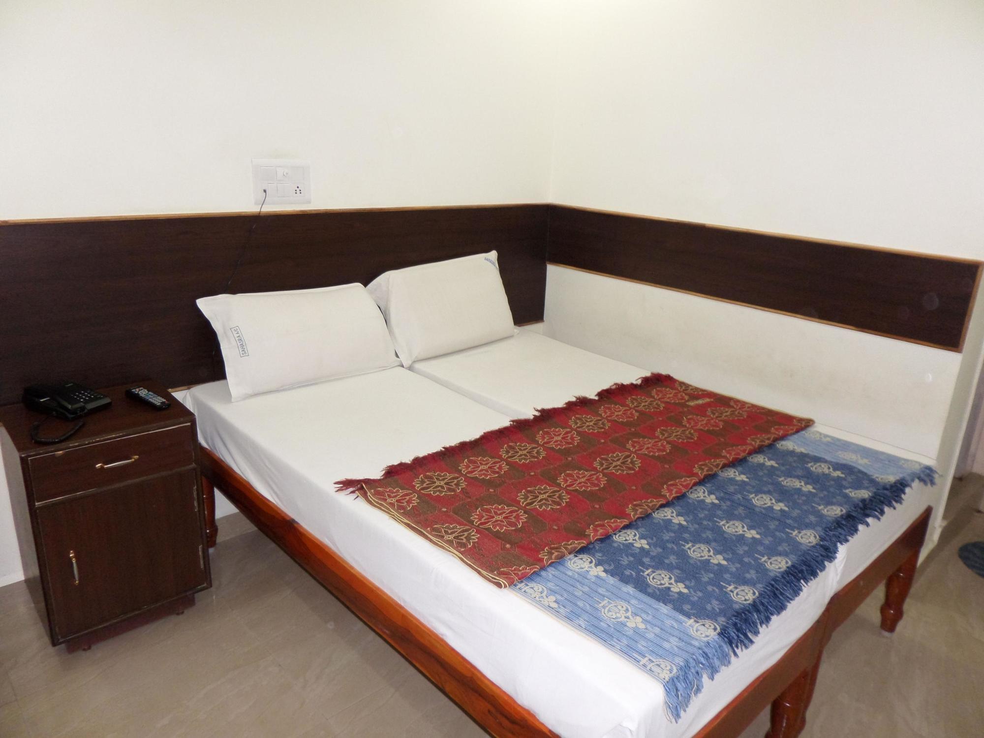 Hotel Sahasra Residency Tirupati Exteriér fotografie